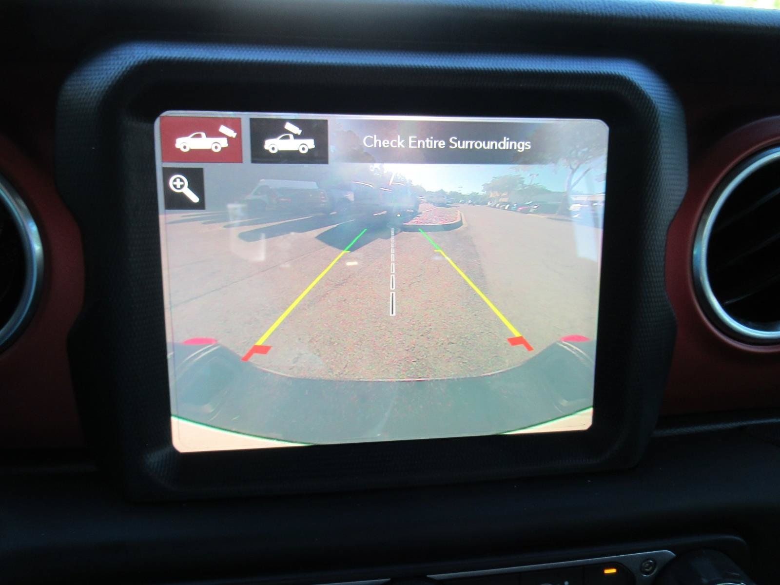 Used 2020 Jeep Gladiator Rubicon AWD/4WD image 27