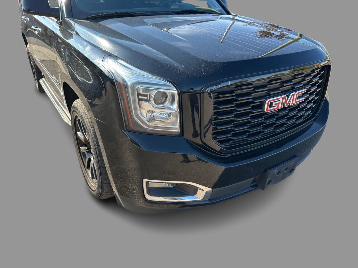 Used 2019 GMC Yukon Denali w/ Open Road Package AWD/4WD image 39