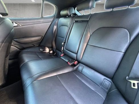 Used 2020 Kia Stinger GT-Line RWD image 28