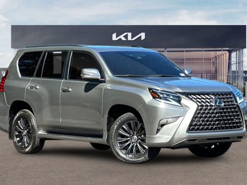 Used 2022 Lexus GX 460 Premium w/ Accessory Package AWD/4WD image 2