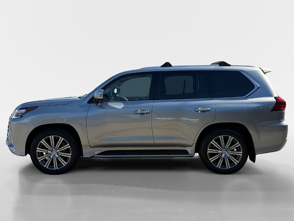 Used 2017 Lexus LX 570 4WD w/ Luxury Package image 2