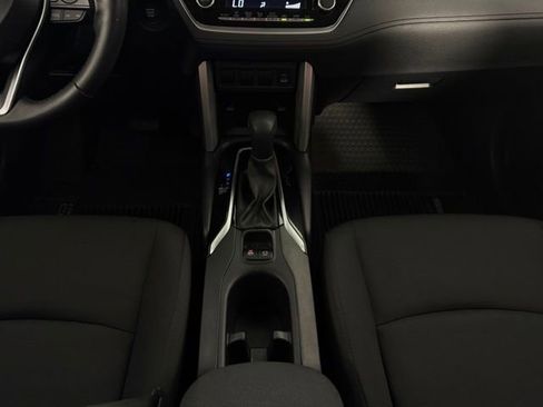 Used 2024 Toyota Corolla Cross LE image 22