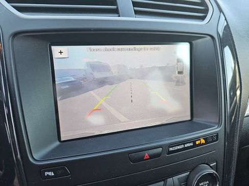 Used 2019 Ford Explorer XLT w/ Equipment Group 202A FWD image 21