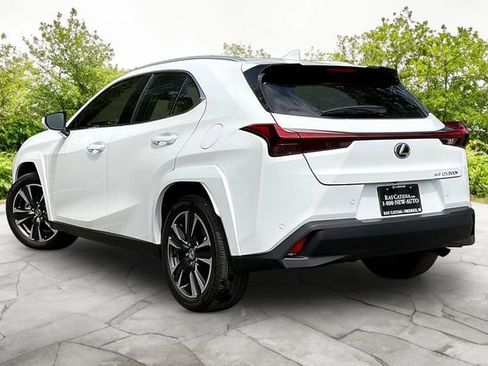 New 2026 Lexus UX 300h AWD image 3