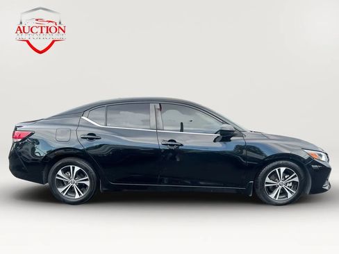 Used 2022 Nissan Sentra SV w/ All-Weather Package FWD image 3