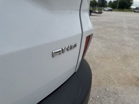 Used 2025 Ford Escape Active AWD/4WD image 9
