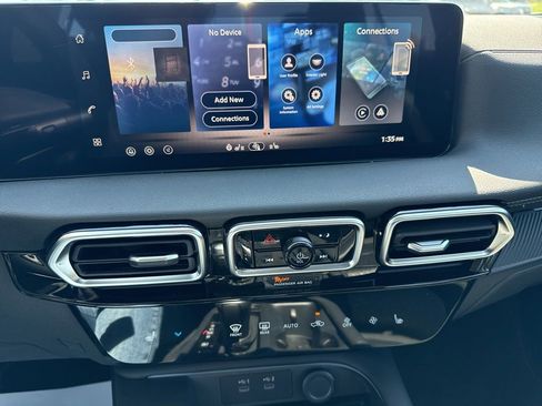 New 2026 Nissan Sentra SV image 18