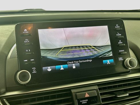 Used 2018 Honda Accord EX image 22