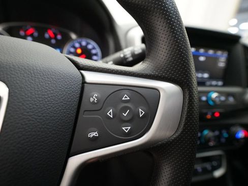 Used 2024 GMC Terrain SLE w/ Driver Convenience Package AWD/4WD image 18