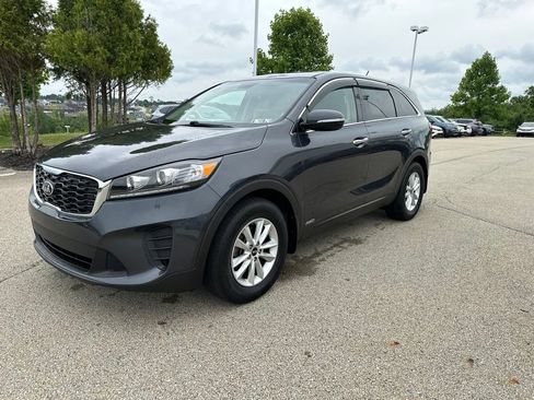 Used 2019 Kia Sorento AWD image 7