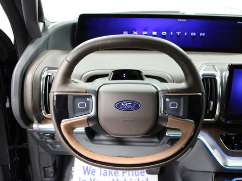 New 2025 Ford Expedition King Ranch image 18