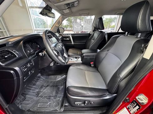 Used 2023 Toyota 4Runner SR5 Premium w/ SR5 Premium Package AWD/4WD image 19