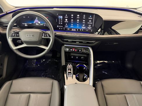 Certified 2025 Audi Q5 Premium w/ Convenience Package AWD/4WD image 16