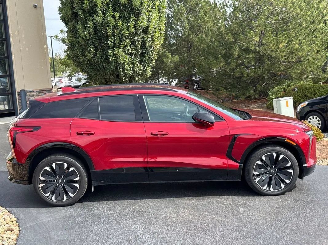 Used 2024 Chevrolet Blazer EV RS AWD/4WD image 12