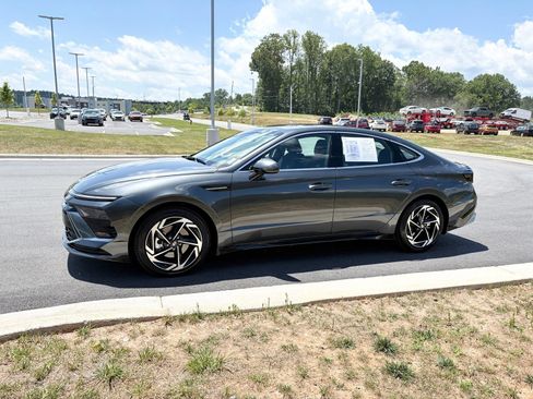 Used 2026 Hyundai Sonata SEL AWD/4WD image 4
