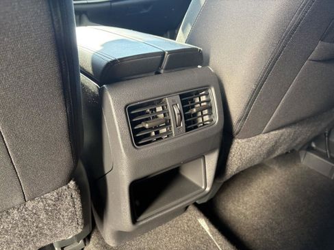 Used 2023 Nissan Rogue S image 16