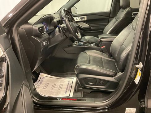Used 2021 Ford Explorer ST w/ ST Street Pack AWD/4WD image 4