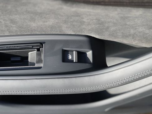 Used 2021 Audi Q7 3.0T Prestige image 34