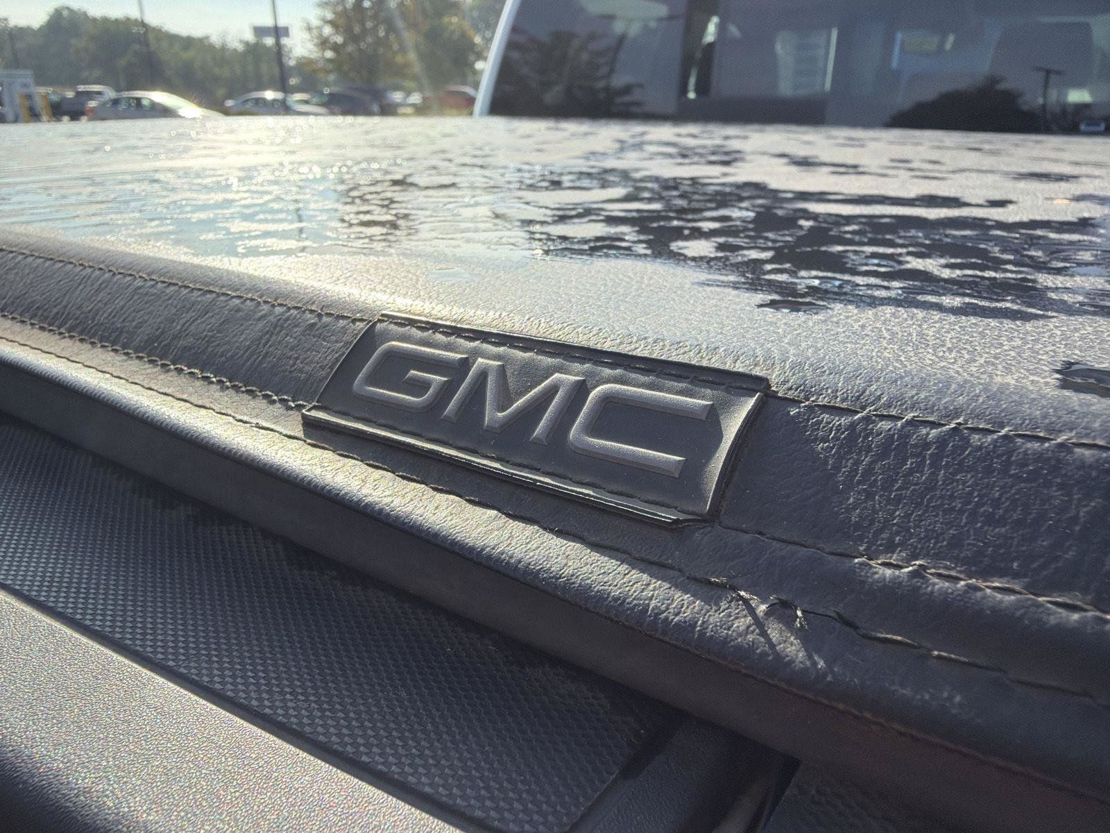 Used 2018 GMC Sierra 1500 SLT AWD/4WD image 41