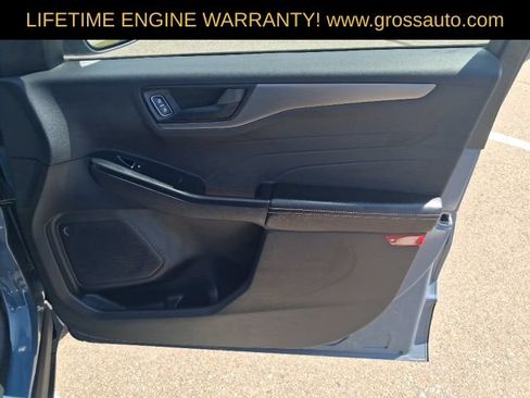 Used 2025 Ford Escape Active AWD/4WD image 32