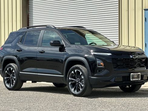 New 2026 Chevrolet Equinox RS w/ Convenience Package III FWD image 9