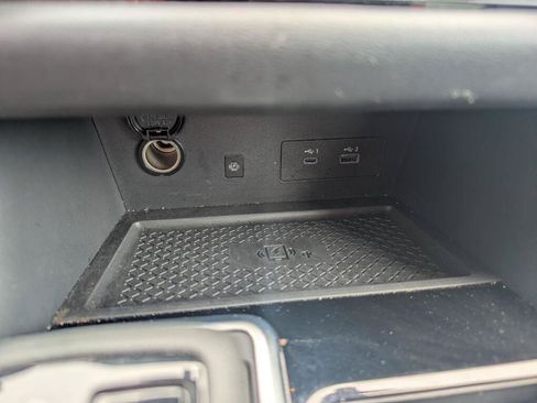 Used 2025 Nissan Pathfinder SL AWD/4WD image 14