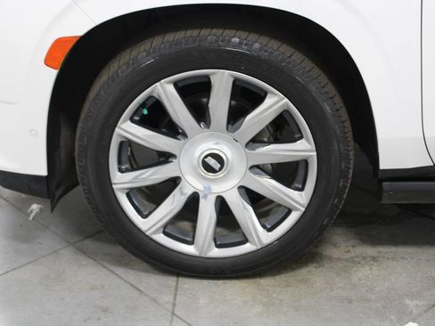 Used 2021 Cadillac Escalade Premium Luxury Platinum w/ Heavy-Duty Trailer Package image 21