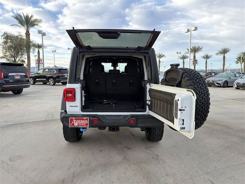 Used 2024 Jeep Wrangler Unlimited Rubicon 4xe image 29