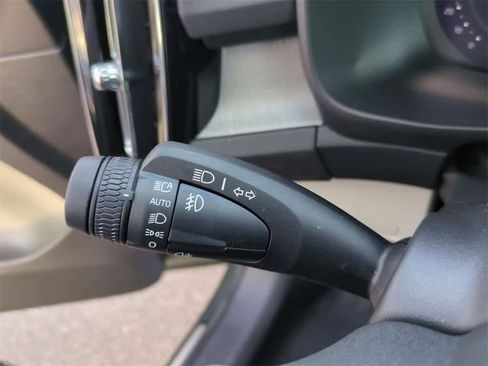 New 2026 Volvo XC40 B5 Plus w/ Protection Package Premier image 19