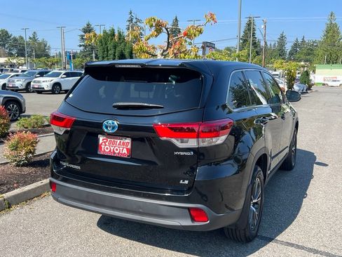 Used 2019 Toyota Highlander LE AWD/4WD image 7