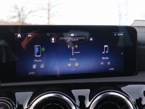 New 2026 Mercedes-Benz CLA 250 4MATIC image 43