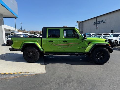 Used 2025 Jeep Gladiator Sport AWD/4WD image 7