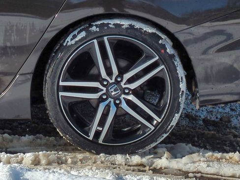 Used 2017 Honda Accord Sport Special Edition image 14