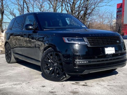 Used 2023 Land Rover Range Rover Long Wheelbase SE image 7