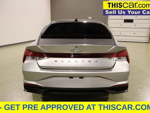 Used 2022 Hyundai Elantra SEL image 6