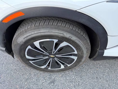 Used 2024 Chevrolet Blazer EV LT image 16