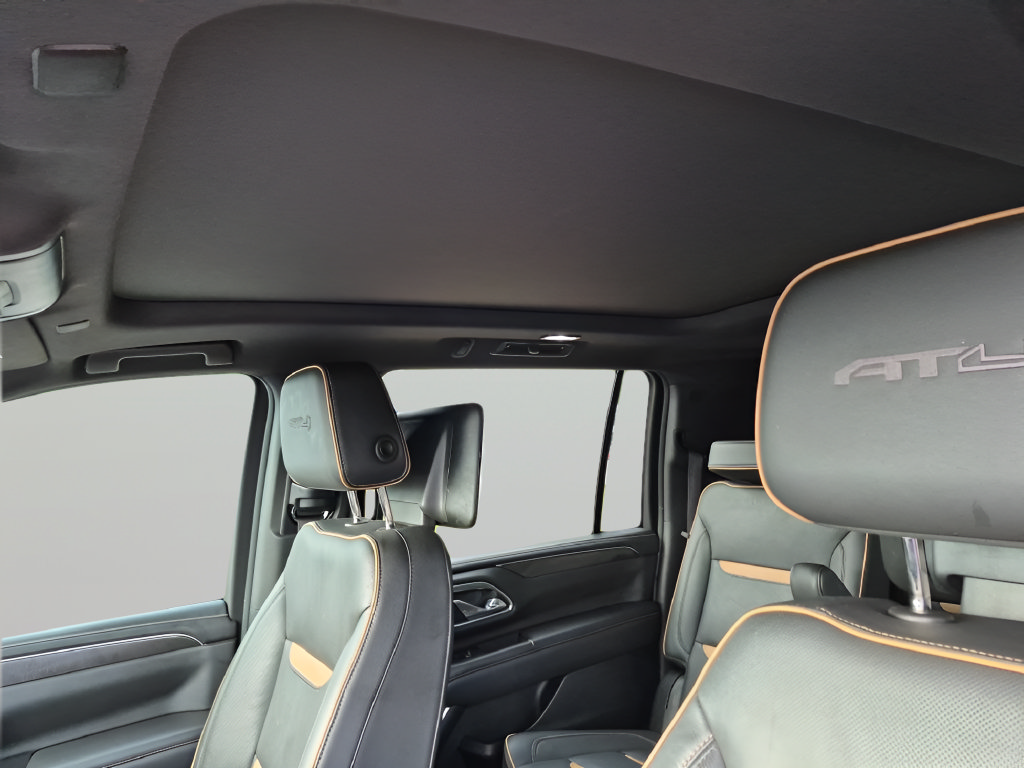 Used 2021 GMC Yukon XL AT4 w/ AT4 Premium Plus Package AWD/4WD image 27