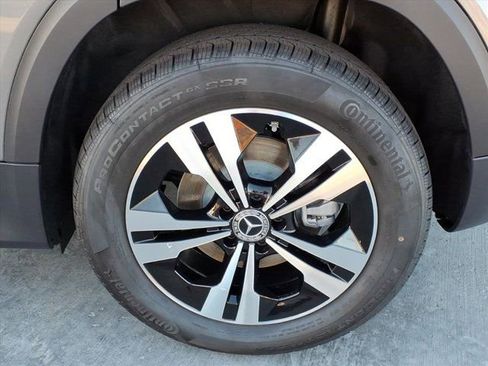 New 2026 Mercedes-Benz GLB 250 4MATIC image 24