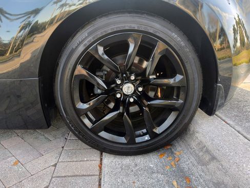 Used 2010 Nissan 370Z Roadster image 29