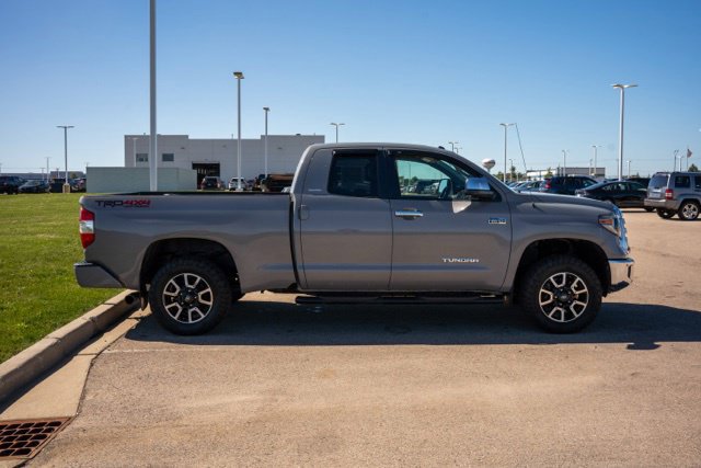 Used 2018 Toyota Tundra Limited w/ Limited Premium Package AWD/4WD image 9