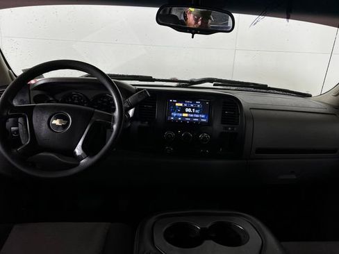 Used 2009 Chevrolet Silverado 2500 W/T image 13