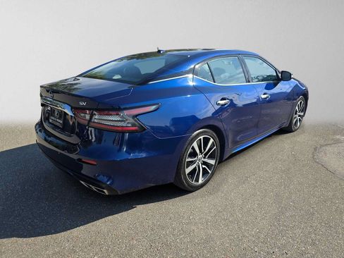 Used 2023 Nissan Maxima SV w/ Floor Mat Group FWD image 3