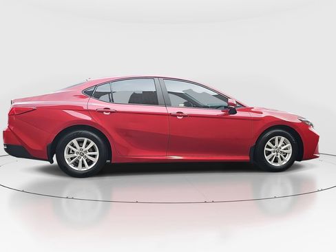 Certified 2025 Toyota Camry LE image 4