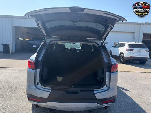 Used 2025 Chevrolet Blazer LT AWD/4WD image 21