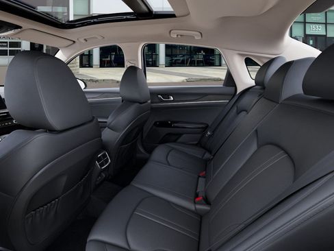 New 2025 Kia K5 EX image 19