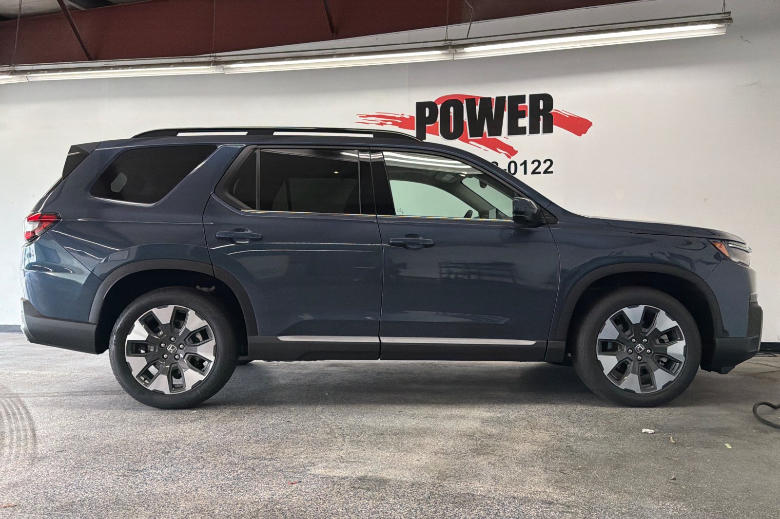 Certified 2026 Honda Pilot Touring image 2