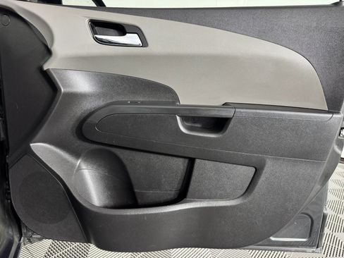 Used 2015 Chevrolet Sonic LT FWD image 34