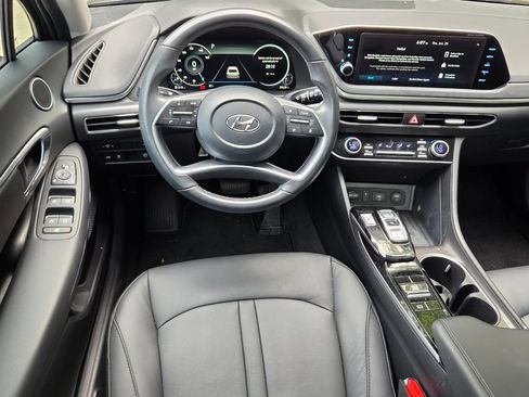 Used 2023 Hyundai Sonata SEL w/ Convenience Package FWD image 12