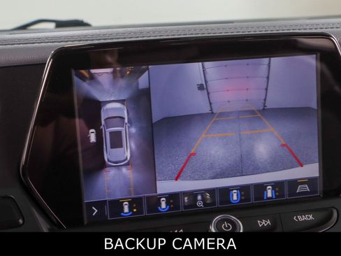 Used 2019 Chevrolet Blazer LT w/ Sound & Technology Package FWD image 19
