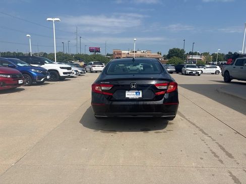 Certified 2019 Honda Accord LX image 6